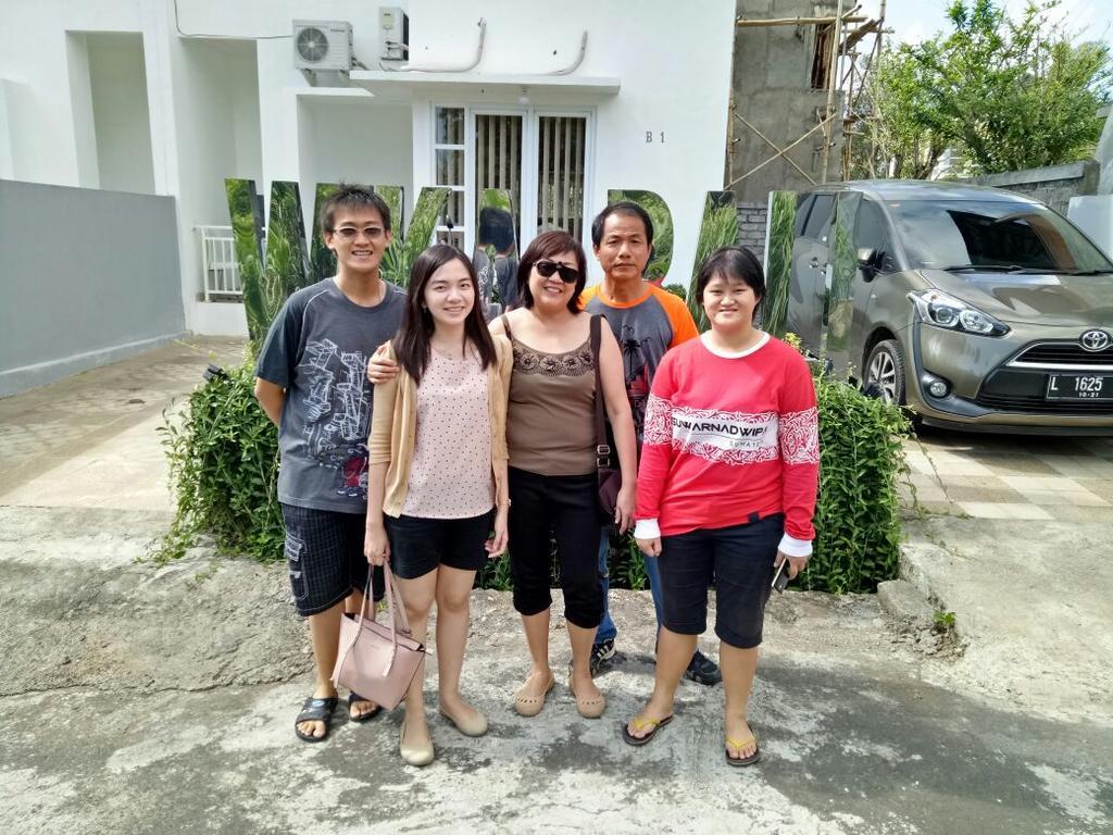 Wika Bali Beach House Jimbaran  Exterior photo